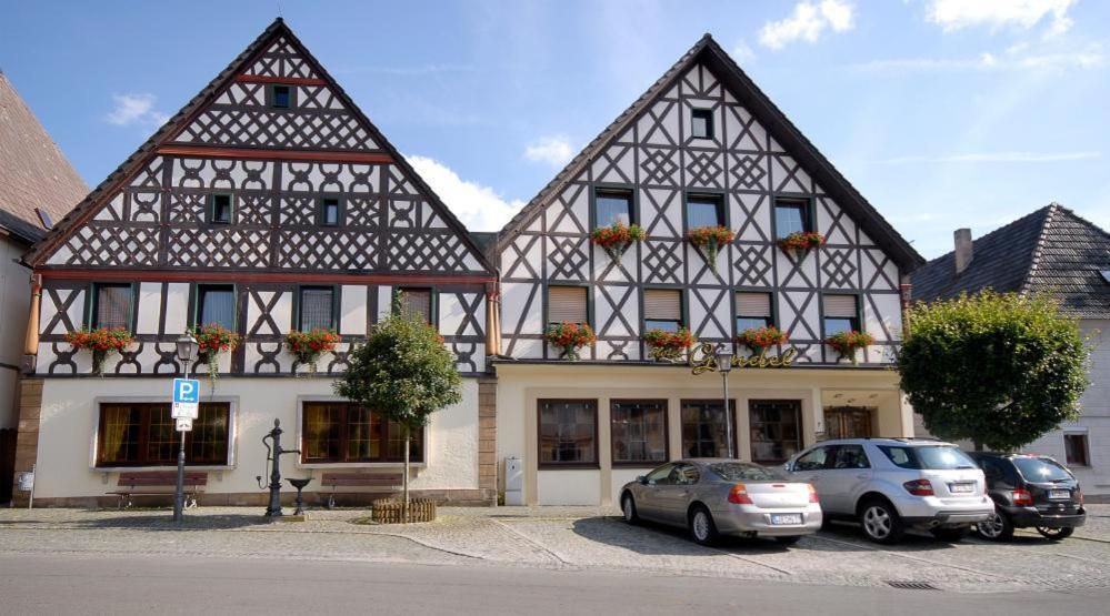 Hotel Gondel Altenkunstadt المظهر الخارجي الصورة
