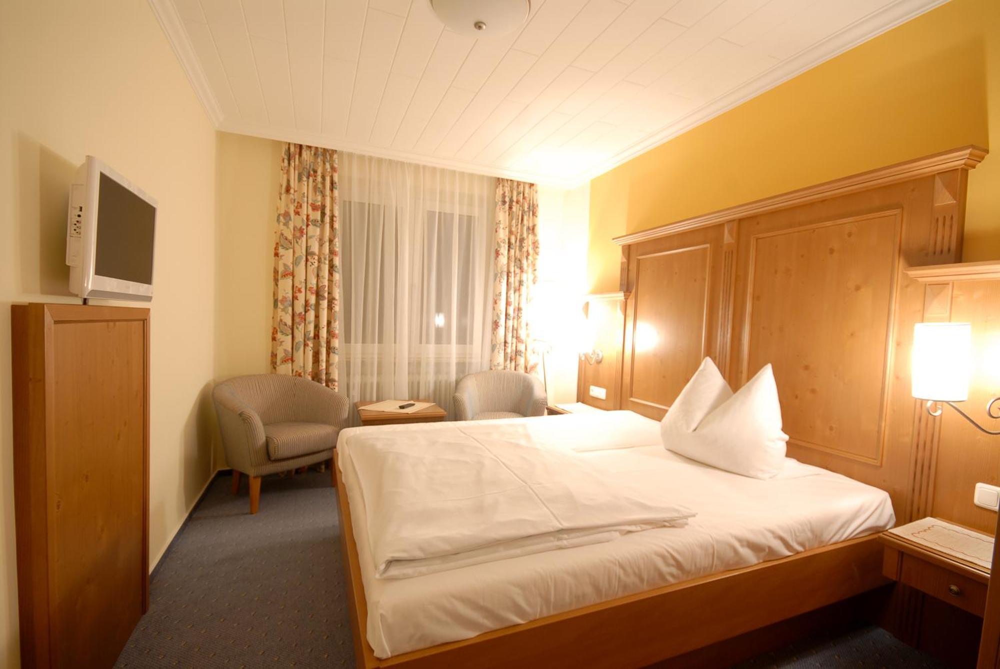 Hotel Gondel Altenkunstadt المظهر الخارجي الصورة