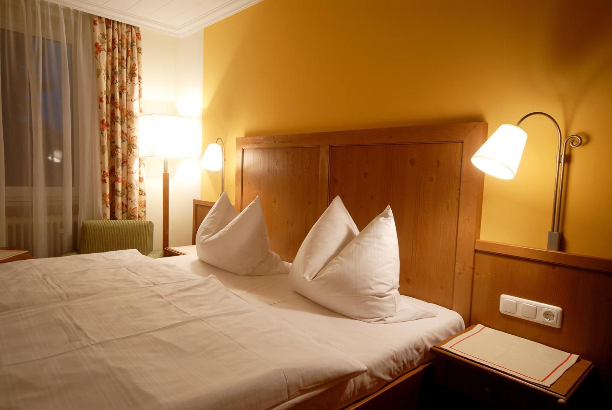 Hotel Gondel Altenkunstadt المظهر الخارجي الصورة