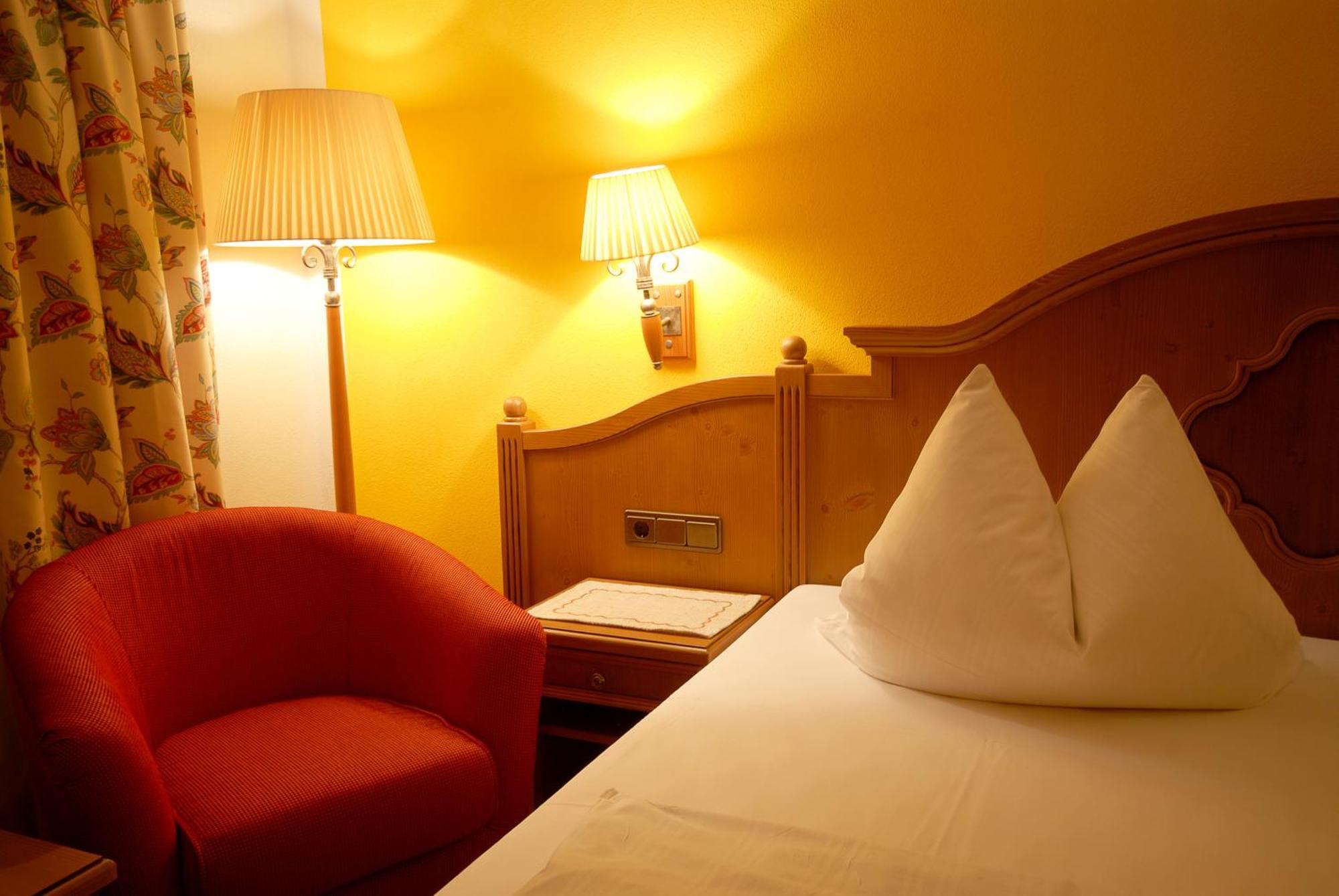 Hotel Gondel Altenkunstadt المظهر الخارجي الصورة